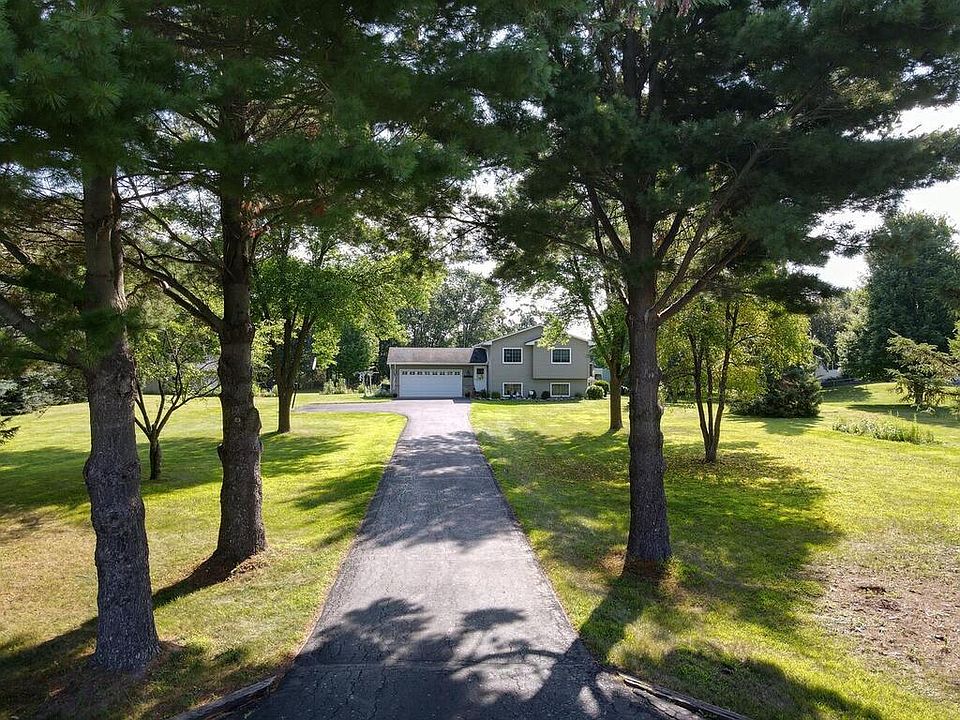 1st image of 30751 Wallmark Lake Dr