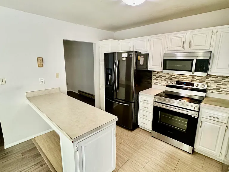 17 Hunts Ct — Photo 3