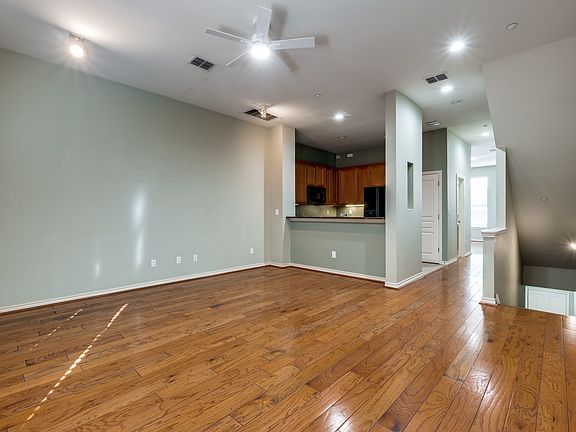 4th image of 4225 McKinney Ave APT 17