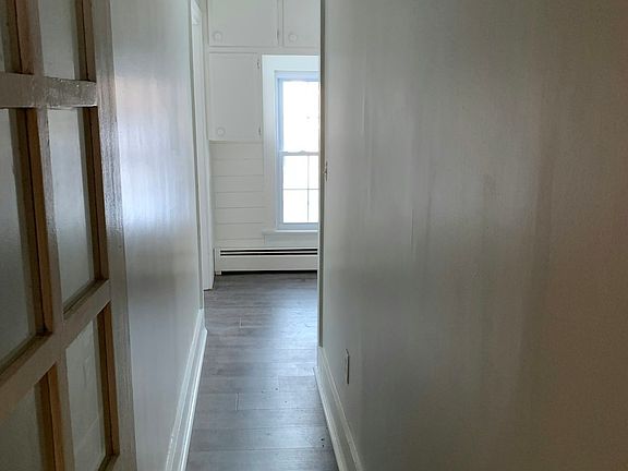 Hall with built-in cabinet's