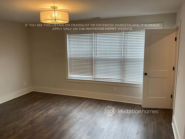 242 Founders Ln — Photo 9
