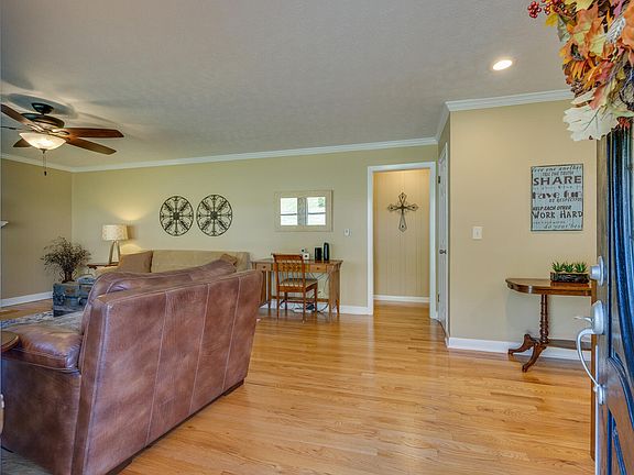 5th image of 517 Fernwood Dr
