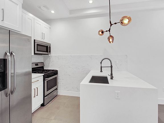 2nd image of 1163 Myrtle Ave #4R
