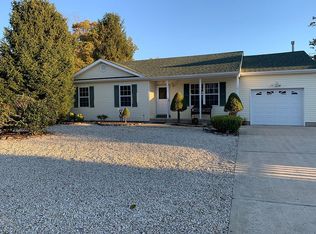 305 Atlantis Ave, Manahawkin, NJ 08050