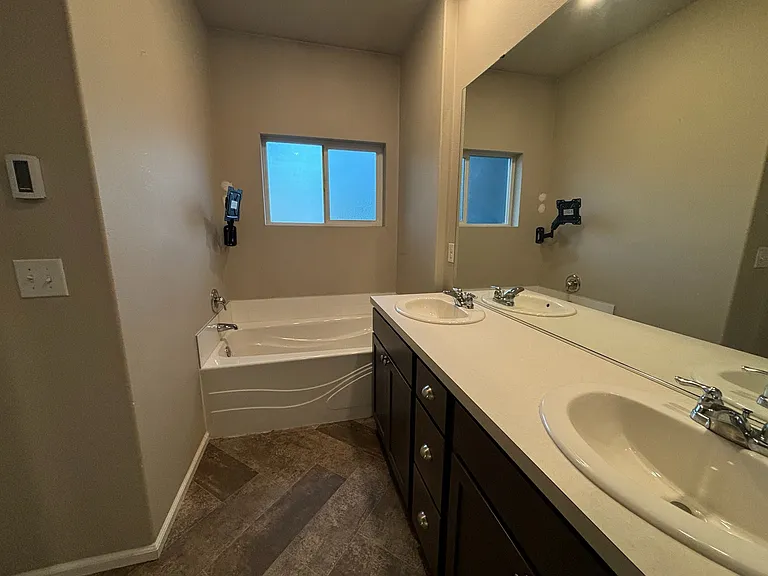 118th Avenue Ct E — Photo 21