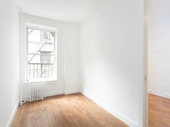 150 Sullivan Street image 1 of 5