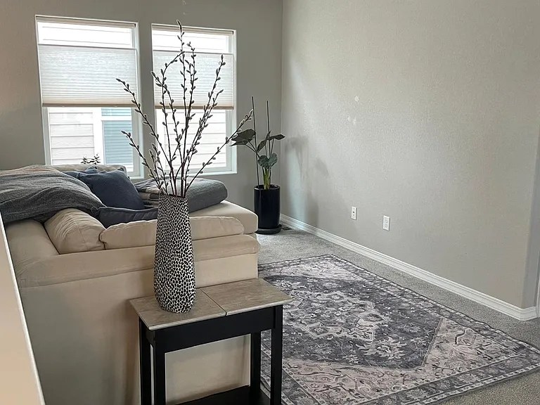 8658 Blue Feather Loop — Photo 23