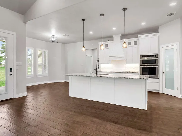380 Abrego Lake Dr — Photo 10