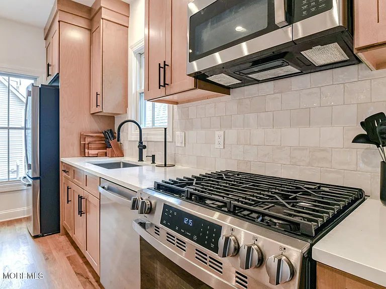 22 Atlantic Ave — Photo 6