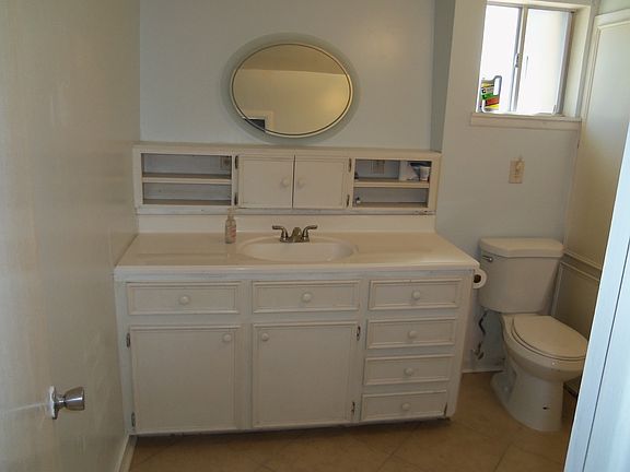 5th image of 80 Palisade Cir