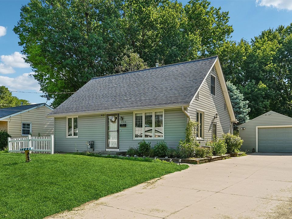 1st image of 2313 E 25th St