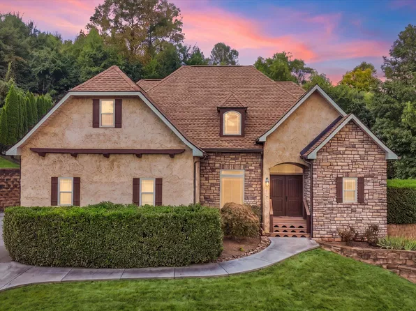 8121 Laurel Falls Ln, Knoxville, TN 37931