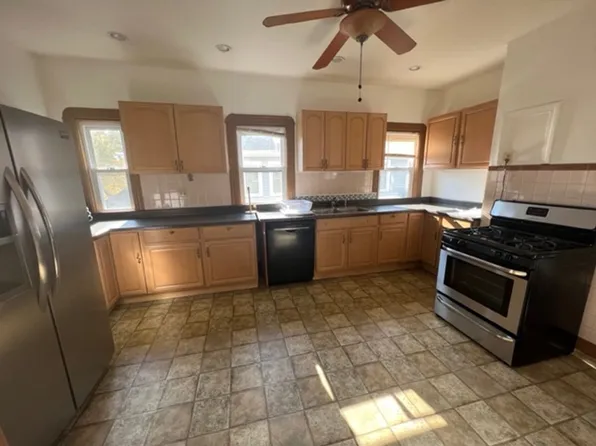 55 Kenmere Rd, Medford, MA 02155