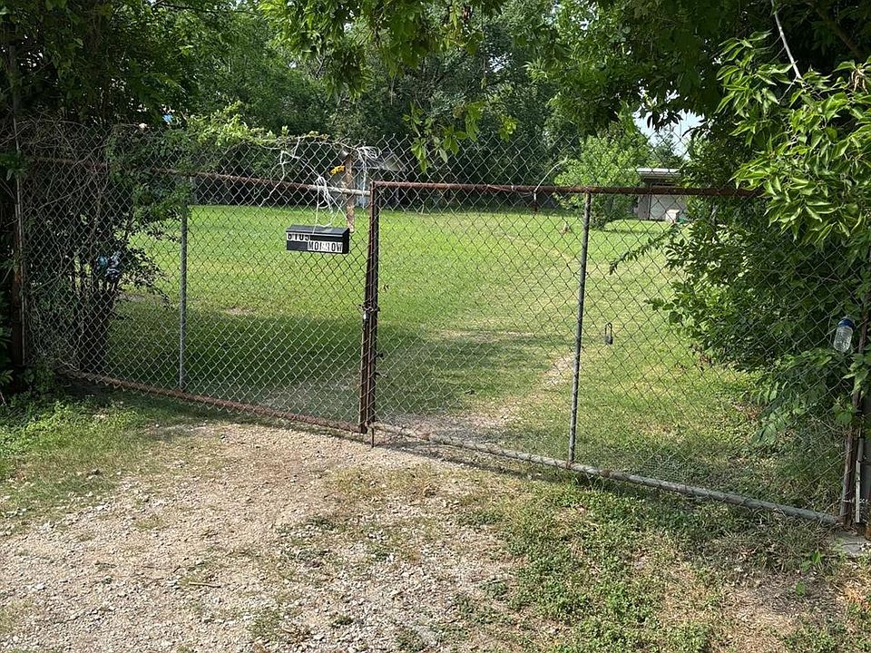 2nd image of 6105 Morrow St