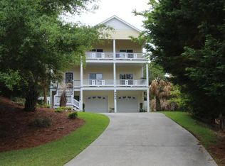 9805 Outrigger Ct, Emerald Isle, NC 28594