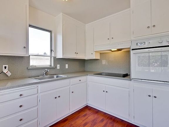 2nd image of 1610 Santa Clara St