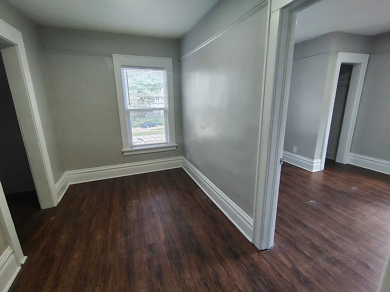 514 Sheridan St — Photo 6
