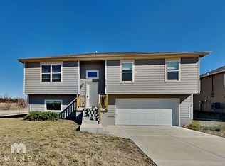 21803 Franklin St, Spring Hill, KS 66083