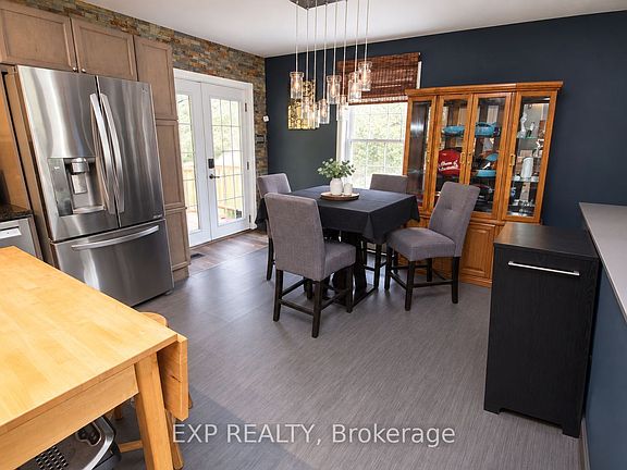 4th image of 4655 Northfield Rd