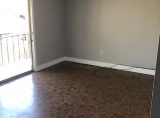 561 E State St APT 4, Baton Rouge, LA 70802