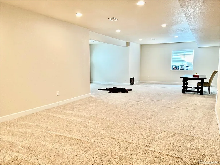 6490 Steuben Ct — Photo 36