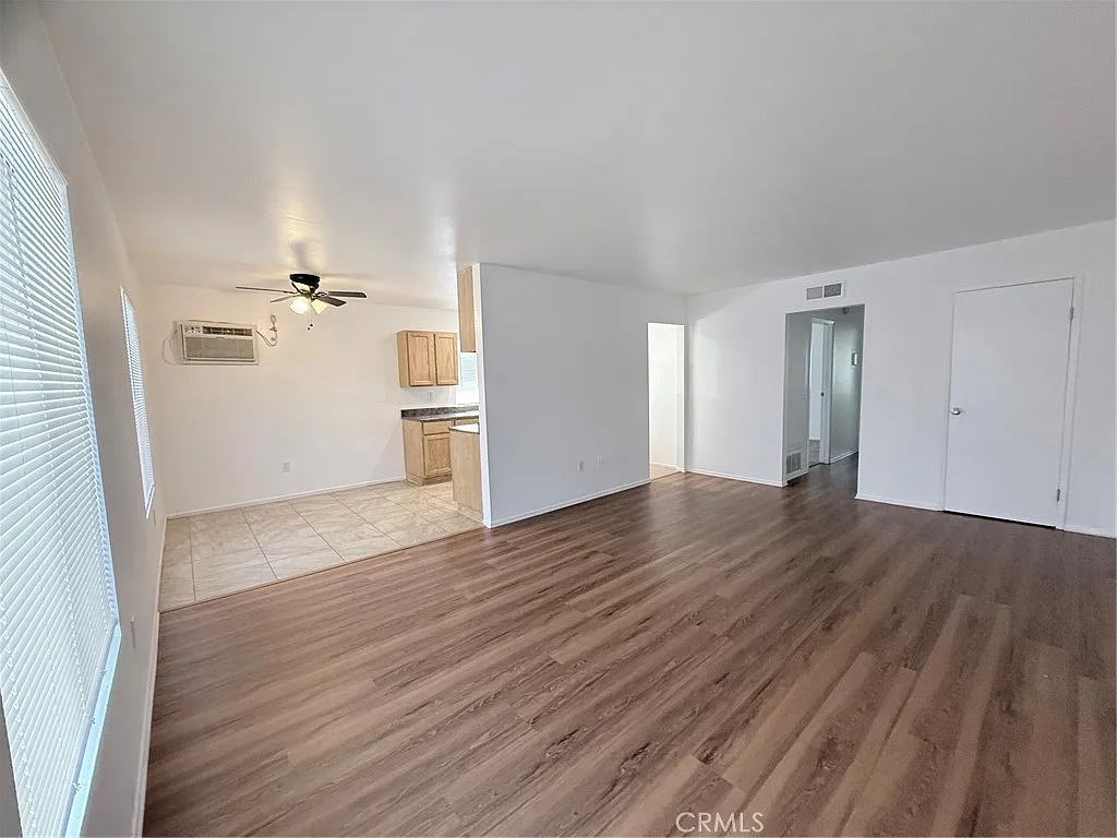2 bed, 950 sqft, $2,600 — Photo 4