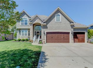 4408 NE Hideaway Hill Cir, Lees Summit, MO 64064