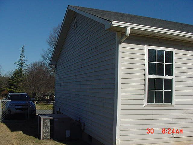 2nd image of 1930 Flatrock Ct