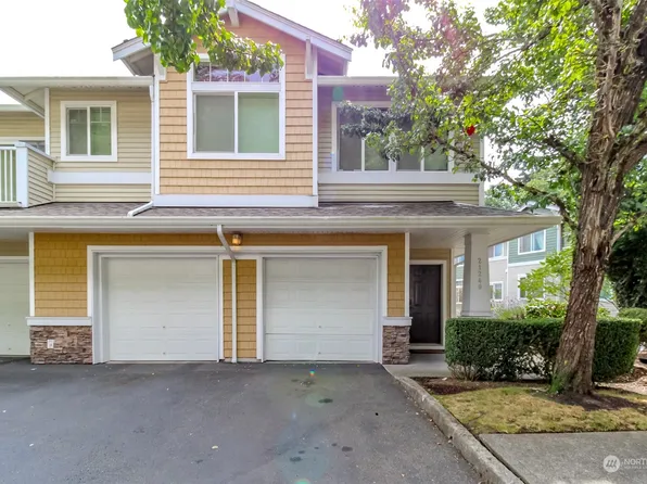 21240 S 40th Place #F, SeaTac, WA 98198