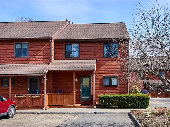 77 Spaulding St, Amherst, MA 01002