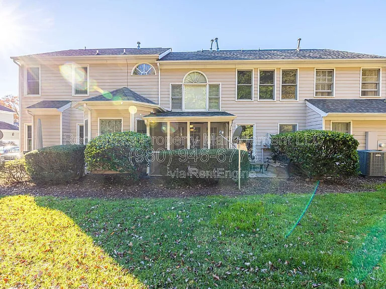 4709 Morning Dew Ct — Photo 36