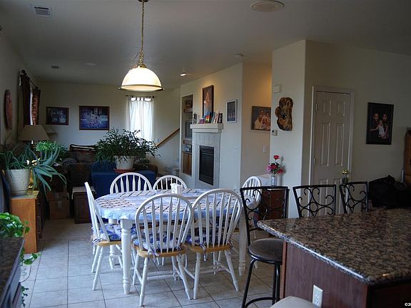 4th image of 461 Golden Vista Ave