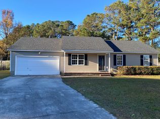 120 Meadow Farms Rd, Richlands, NC 28574