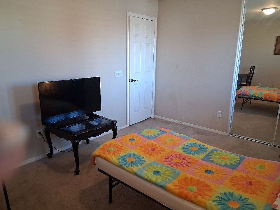 2nd image of 13287 Lone Pine Ct