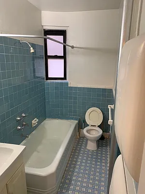 Rented by Contact Realty | media 21