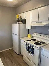 2 bed, 1.5 bath, 4588 sqft, $1,300 — Photo 4