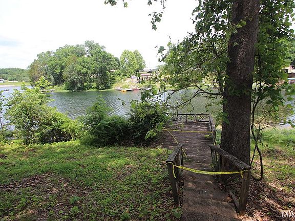 3rd image of 9423 Woodleigh Dr