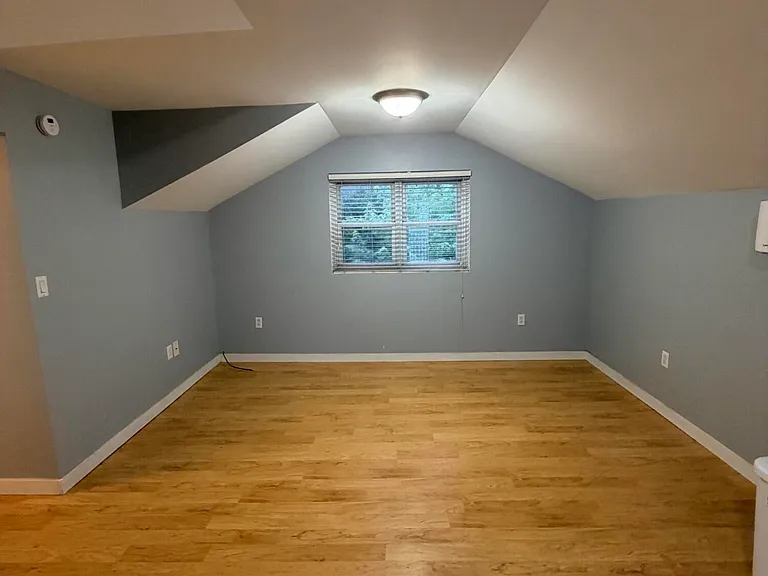 535 Maple St #2 — Photo 2