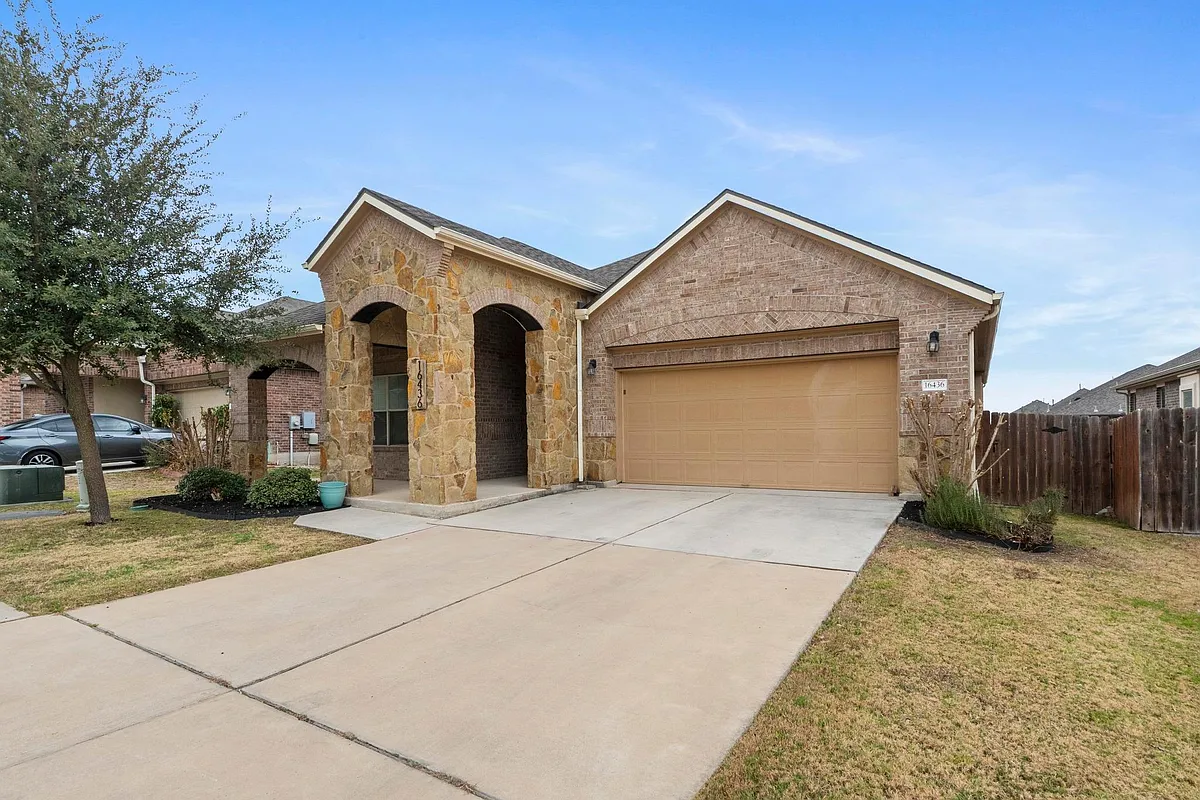 Building Photo - 16436 Vescovo Ln