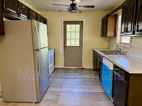 2nd image of 5520 Kentucky St