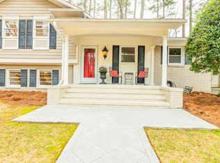 1611 Rochelle Dr, Atlanta, GA 30338