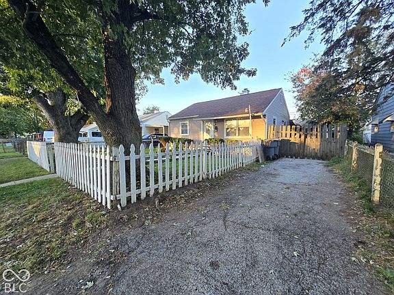 3rd image of 2441 N Goodlet Ave