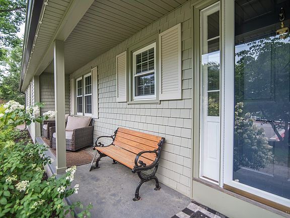 3rd image of 14 Birch Hill Drive