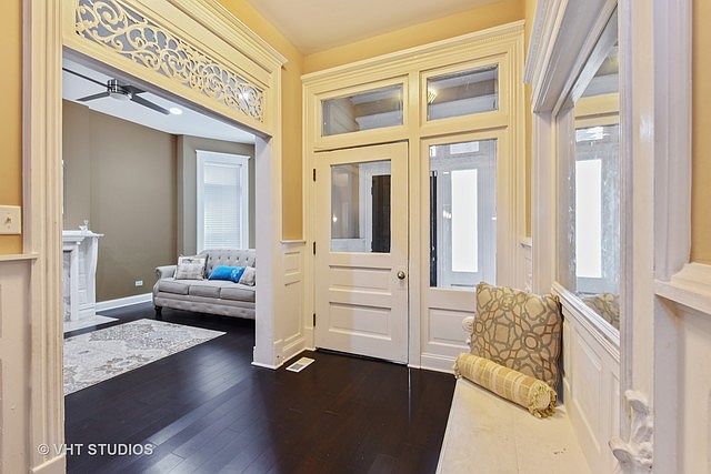 1st image of 4419 S Ellis Ave Floor 2