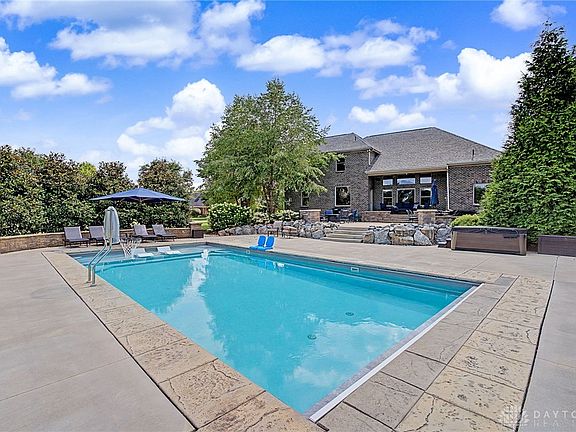 3rd image of 696 Treeline Ct
