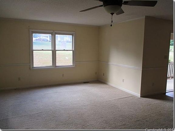 5th image of 3601 Windsor Trl