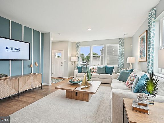 7th image of this home