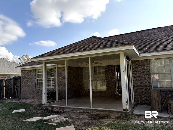 3rd image of 521 Hamilton Blvd