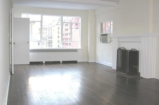 Rented by Corcoran | media 15