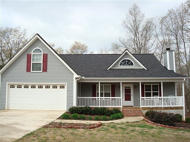 2nd image of 35 Candlestick Dr